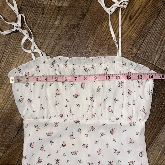 SOLD 💕Lulu’s Be A Wildflower Tie Strap Floral Mini Dress - Picture 14 of 16
